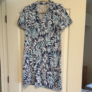 Lilly Pulitzer Navy and Light Blue Leaf Print dress. Excellent condition.
